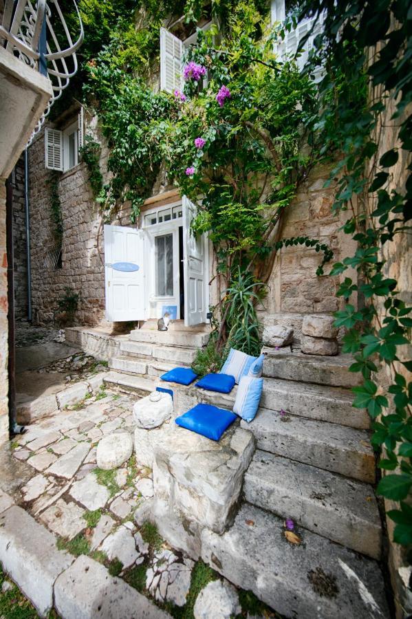 B&B Villa ヴィス エクステリア 写真